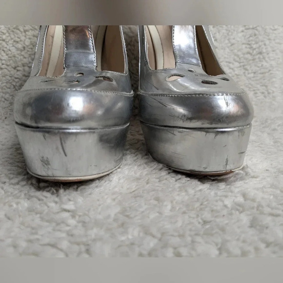 Sophia Webster Silver Heels with Chevron Block Heel - Picture 4 of 13